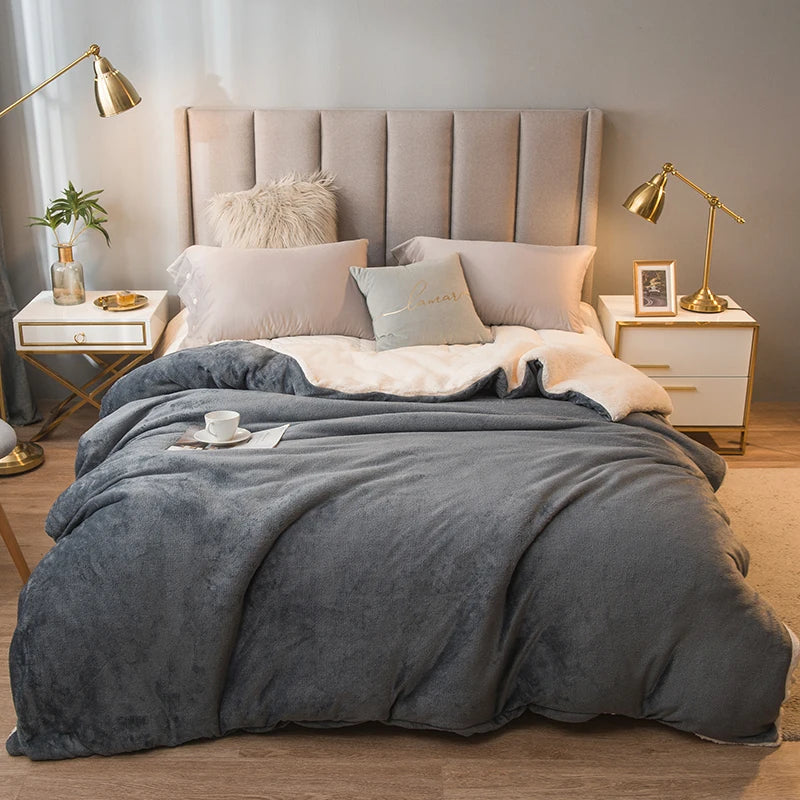 EJVS™ Warm Wool Bed Blanket