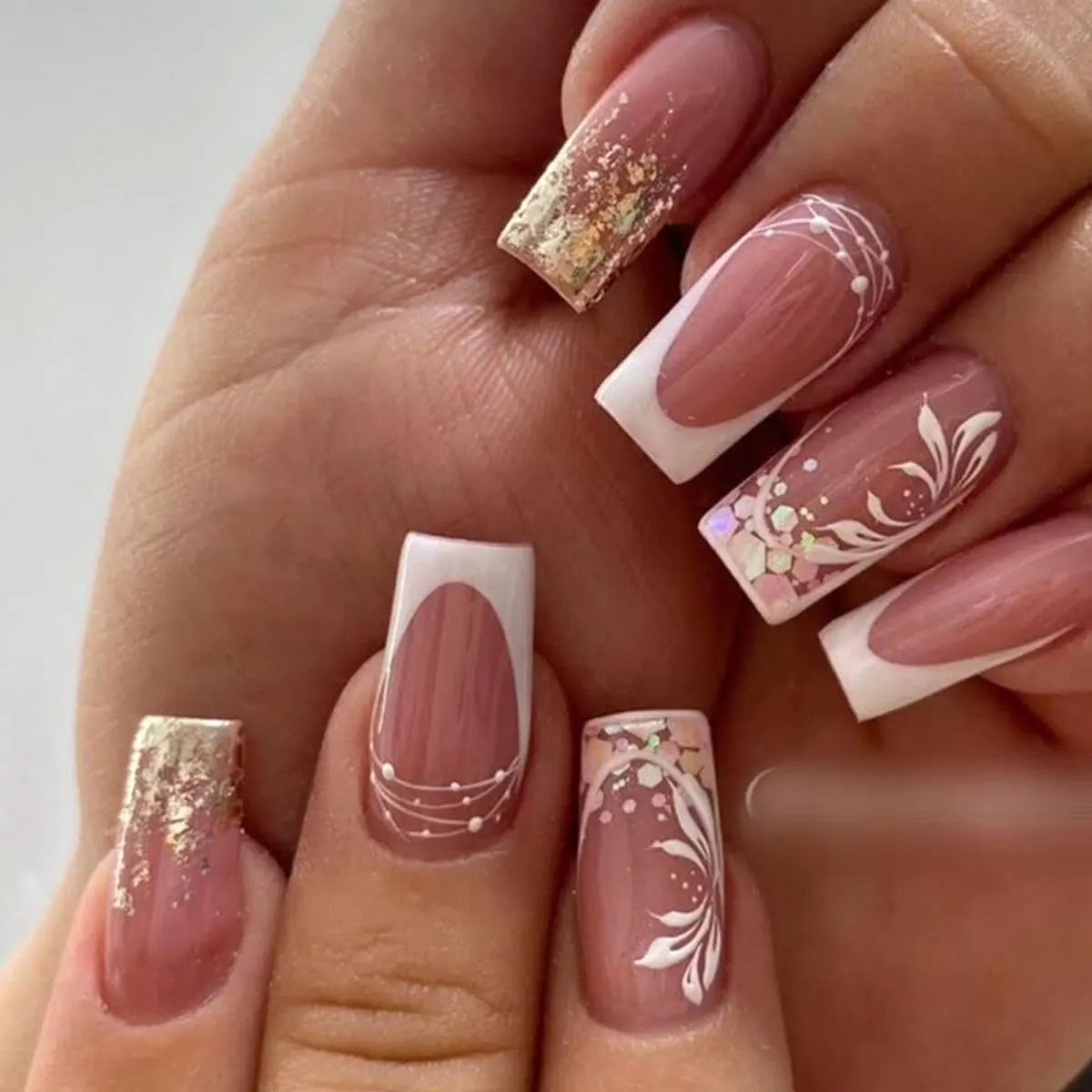 EJVS™  24Pcs Shimmery Manicure Tips