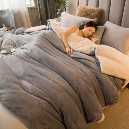 EJVS™ Warm Wool Bed Blanket